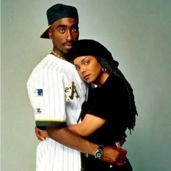 🆕️🆑️ FASHION NOVA GRAPHIC TEE | Retro Poetic Justice with 2 Pac Images White - Picture 6 of 10